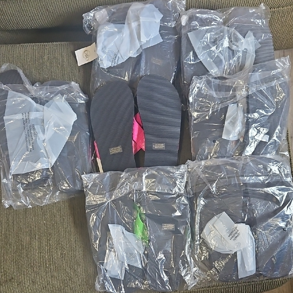 Colorful Flip Flops Set (Total=7) - Picture 2 of 6